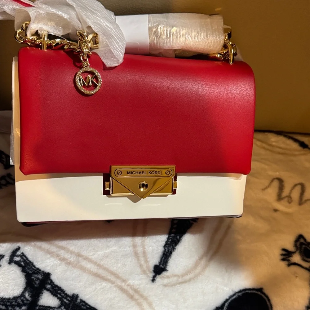NWT Michael Kors Bright Red Crossbody/Shoulder Bag With Beautiful Gold Charms - Picture 2 of 16